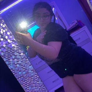 Meet your Posher, Ariela